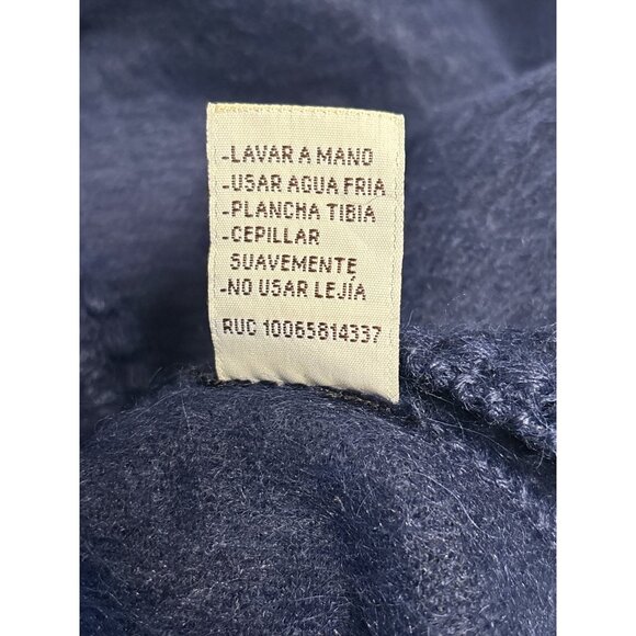 Alpaca Diana Black Capelet With Button Closure & Scarf Accessory - Picture 7 of 10